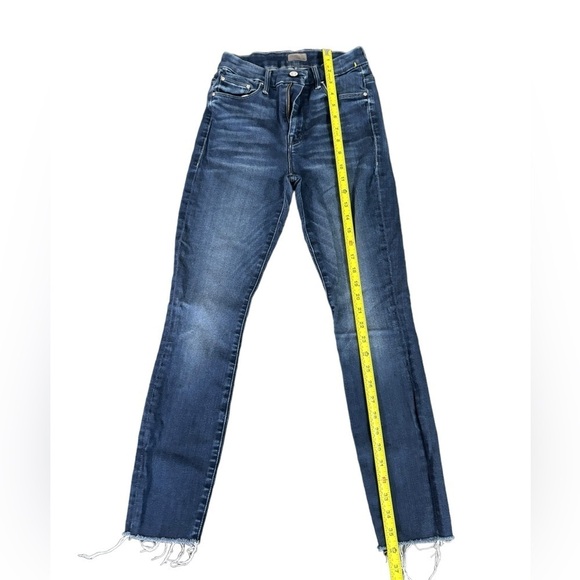 Mother Denim  High Waisted Looker Ankle Fray
Tongue in Chic size 25 - Picture 13 of 13